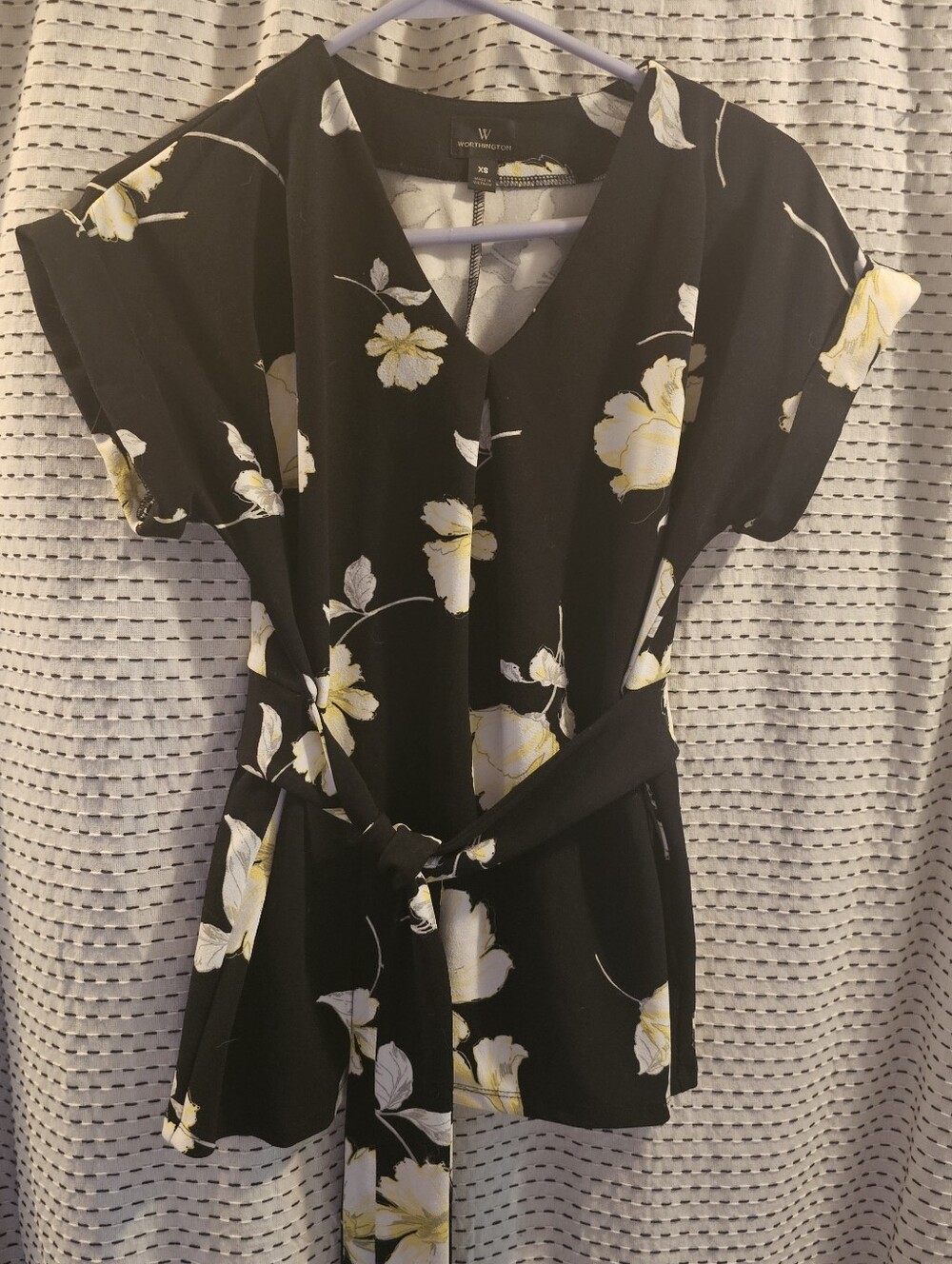 Worthington Black Floral Tie-Waist Blouse